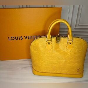 Louis Vuitton Yellow Epi Alma Bando Bag – Adjustable Strap | Full Inclusion